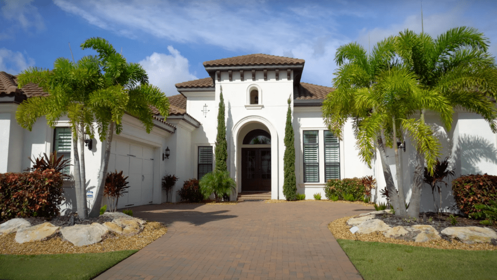 Luxury Home in Country Club East