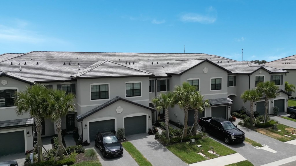 Lorraine Lakes Townhomes