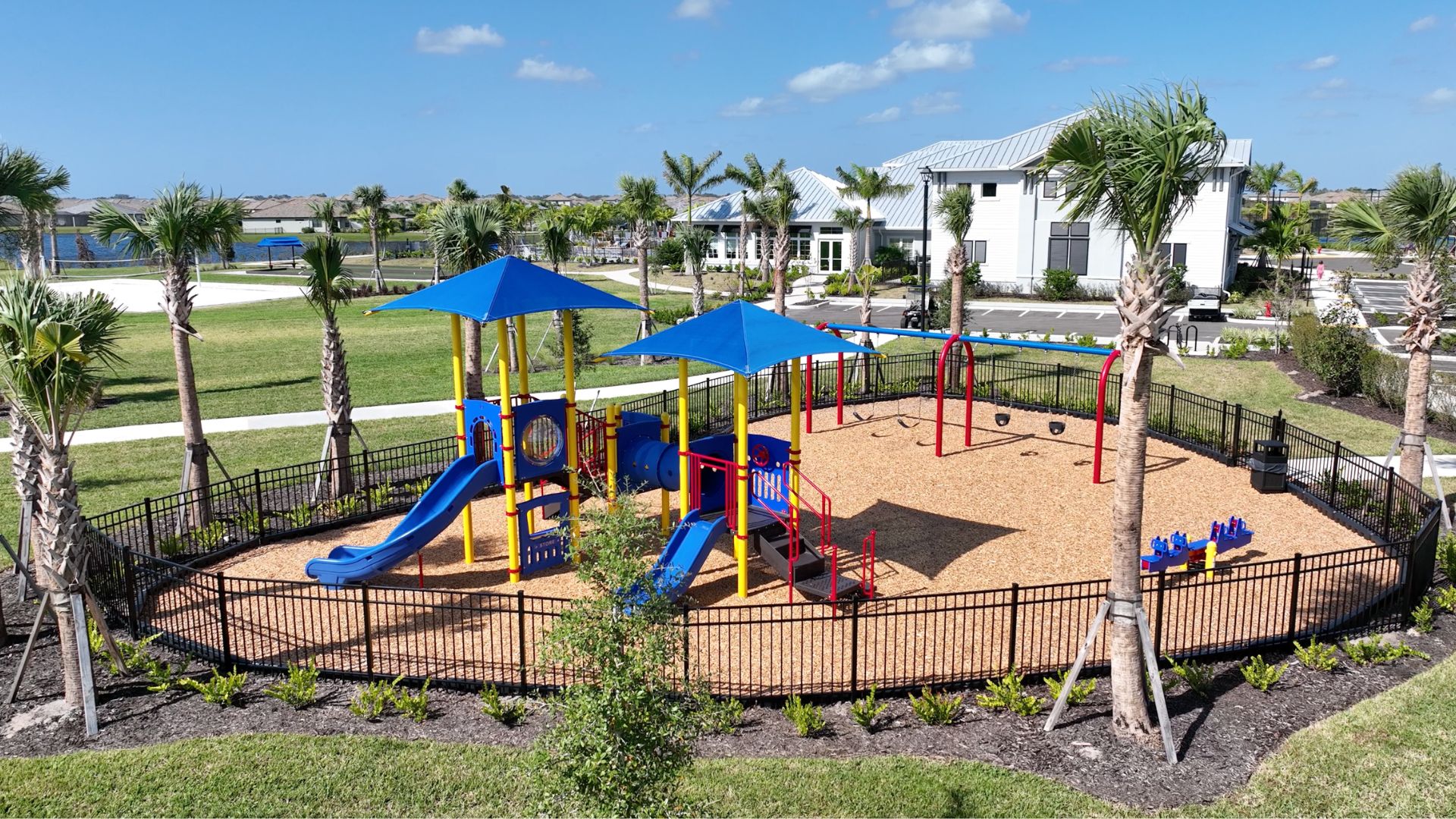 Playground Lorraine Lakes